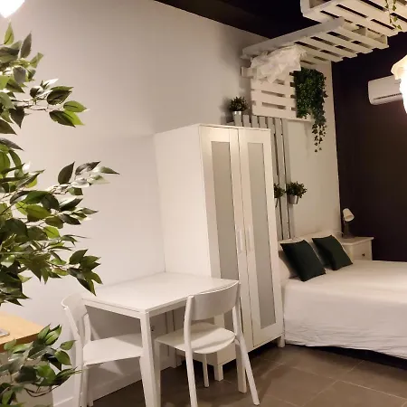 Small And Cozy Rooms - G Valencia Buitenkant foto
