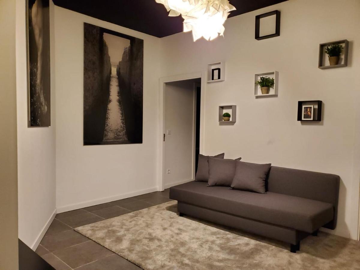Small And Cozy - G Apartment